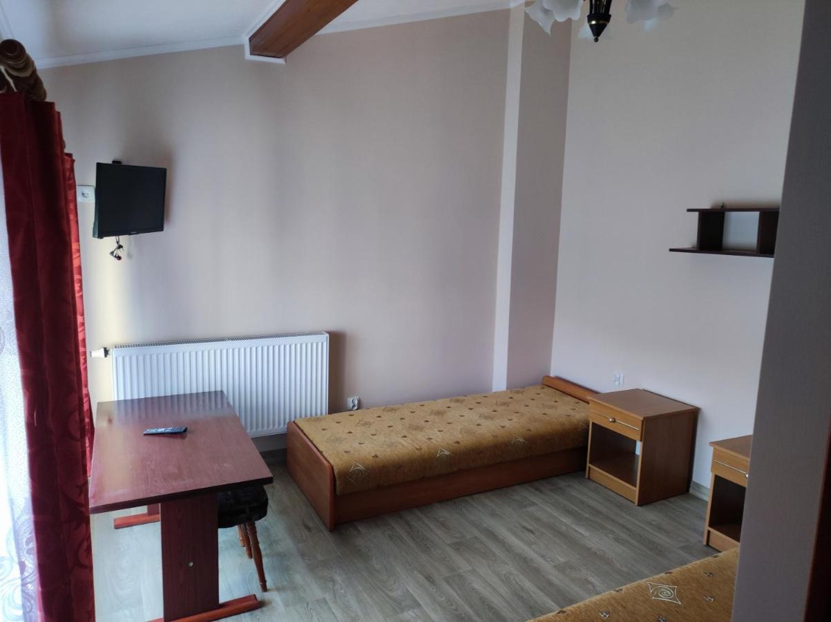 Cyprysik -Pokoje Noclegowe Wladyslawowo Bagian luar foto
